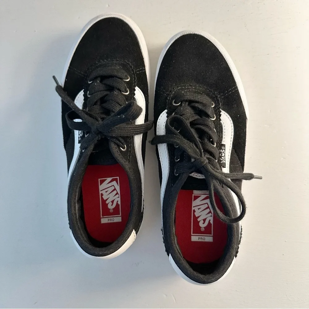 Vans Black Suede Chima Pro Youth Sneakers Size 3
